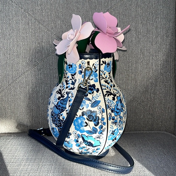 ♠️kate spade Perfect Plume Peacock Floral Printed 3D Vase Crossbody Bag, Blue - Picture 10 of 16